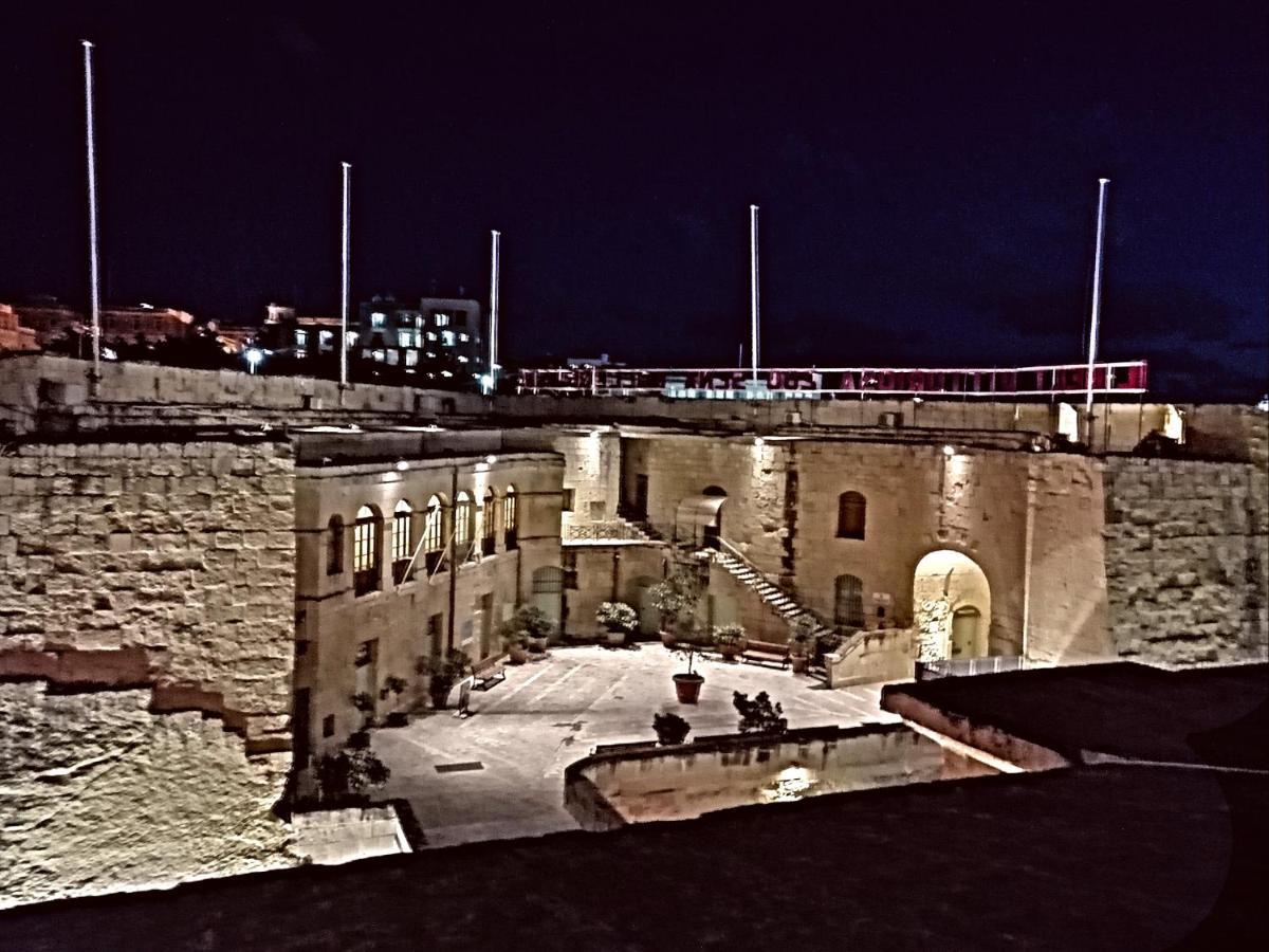 Kharmen A 1565S House With Seaviews Daire Birgu Dış mekan fotoğraf